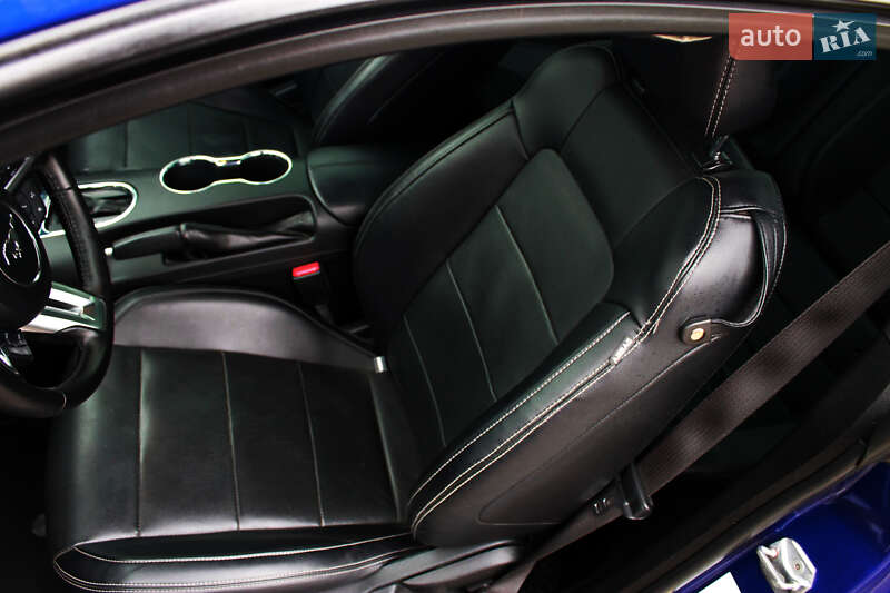 Купе Ford Mustang 2015 в Дніпрі