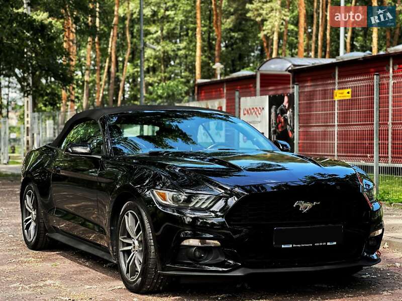 Кабріолет Ford Mustang 2017 в Києві