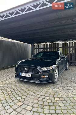 Купе Ford Mustang 2015 в Ужгороді