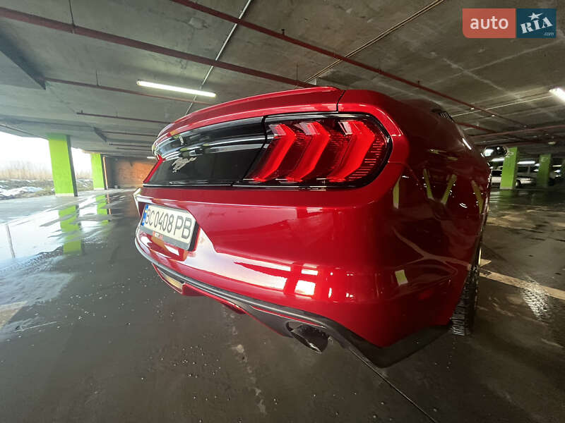 Купе Ford Mustang 2016 в Львове