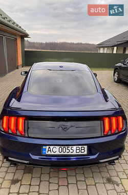Купе Ford Mustang 2017 в 
