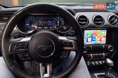 Купе Ford Mustang 2017 в 