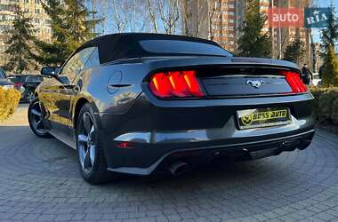 Кабріолет Ford Mustang 2019 в Львові