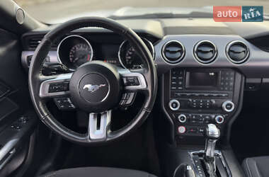 Купе Ford Mustang 2015 в 