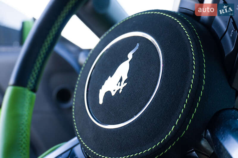 Купе Ford Mustang 2018 в Львове