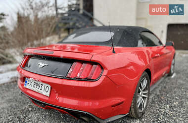 Кабриолет Ford Mustang 2015 в 