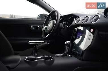 Купе Ford Mustang 2015 в 