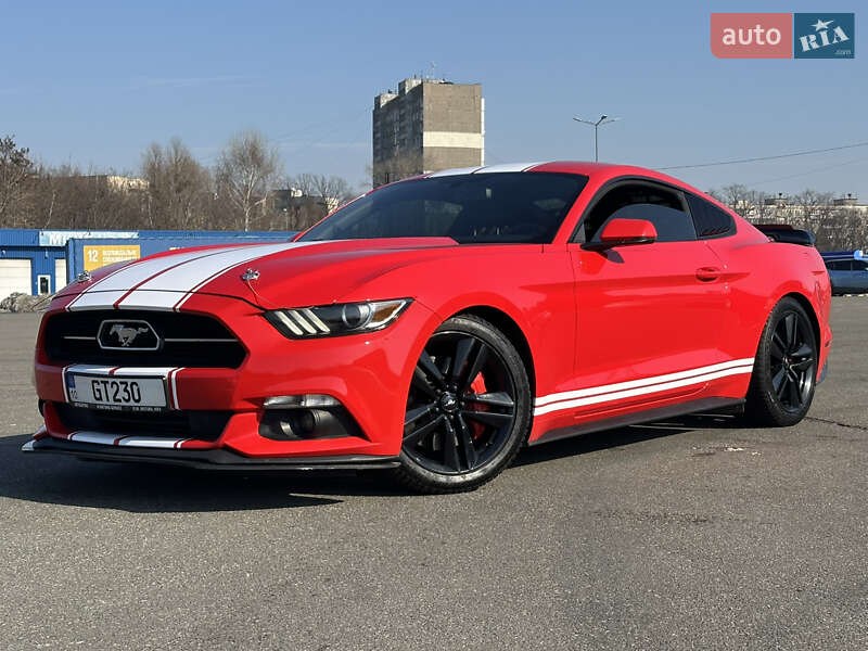 Купе Ford Mustang 2015 в Києві