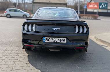 Купе Ford Mustang 2016 в Львові