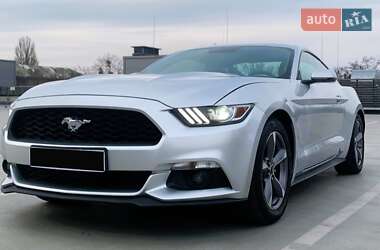 Купе Ford Mustang 2015 в Києві