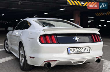 Купе Ford Mustang 2016 в 