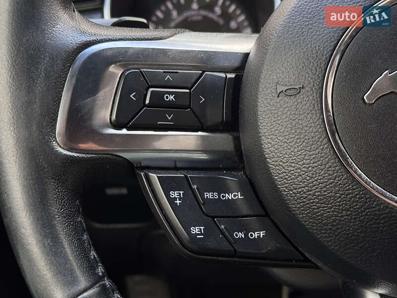 Купе Ford Mustang 2016 в Киеве