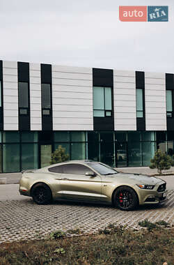 Купе Ford Mustang 2015 в Хмельницком