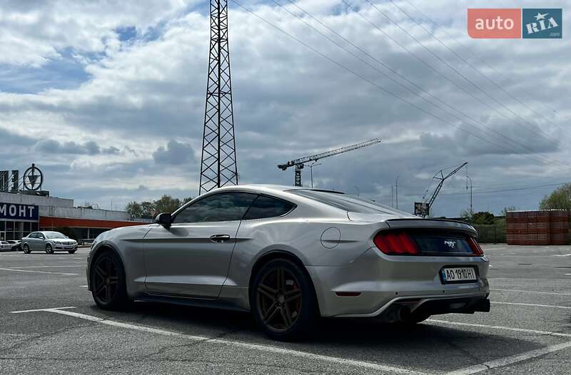 Купе Ford Mustang 2016 в Сумах