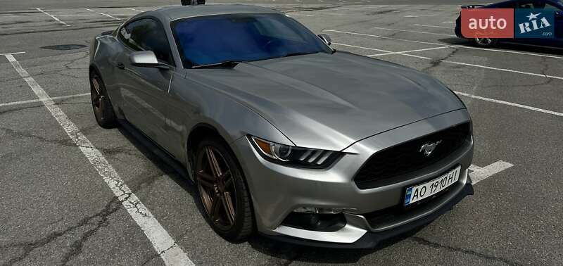 Купе Ford Mustang 2016 в Сумах