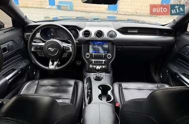 Купе Ford Mustang 2021 в 