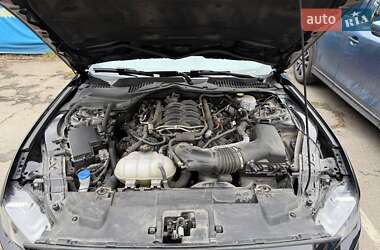 Купе Ford Mustang 2021 в 
