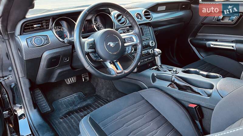 Купе Ford Mustang 2017 в Киеве