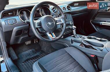 Купе Ford Mustang 2017 в 