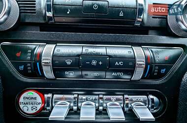 Купе Ford Mustang 2017 в 