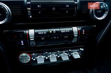 Купе Ford Mustang 2017 в 