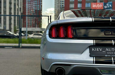 Купе Ford Mustang 2015 в 