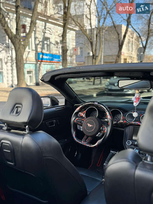 Кабриолет Ford Mustang 2018 в Сумах