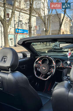 Кабріолет Ford Mustang 2018 в 