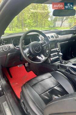 Купе Ford Mustang 2015 в 