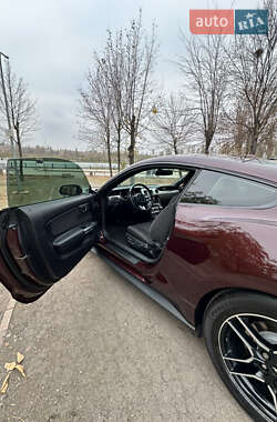 Купе Ford Mustang 2018 в 