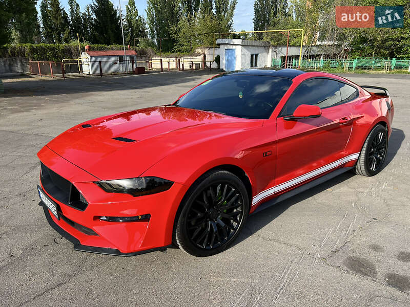 Купе Ford Mustang 2018 в Умани