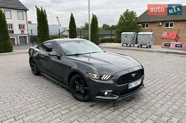 Купе Ford Mustang 2015 в 