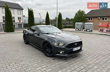 Купе Ford Mustang 2015 в 