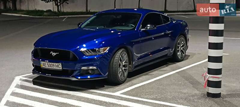 Купе Ford Mustang 2015 в Дніпрі
