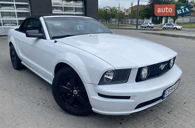 Купе Ford Mustang 2008 в Львові