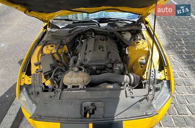 Купе Ford Mustang 2014 в 