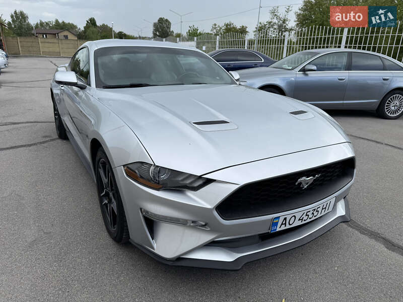 Купе Ford Mustang 2019 в Киеве фото 13 Купе Ford Mustang 2019 в Киеве