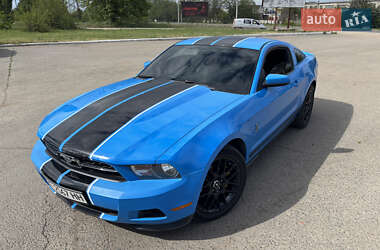 Купе Ford Mustang 2011 в Вознесенске