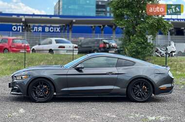 Купе Ford Mustang 2016 в 