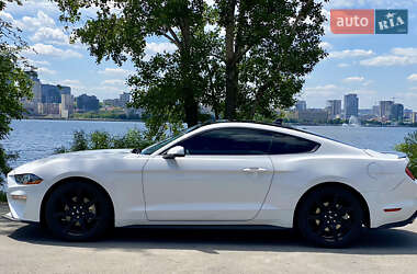 Купе Ford Mustang 2020 в 
