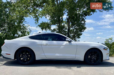 Купе Ford Mustang 2020 в 