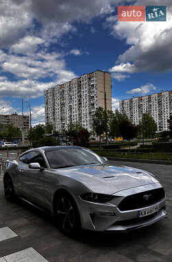 Купе Ford Mustang 2018 в 