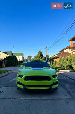 Кабриолет Ford Mustang 2015 в 