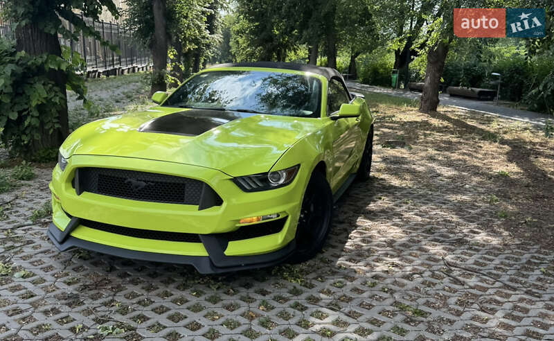 Кабриолет Ford Mustang 2015 в Харькове фото 17 Кабриолет Ford Mustang 2015 в Харькове