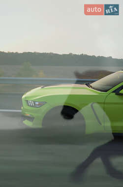 Кабриолет Ford Mustang 2015 в 