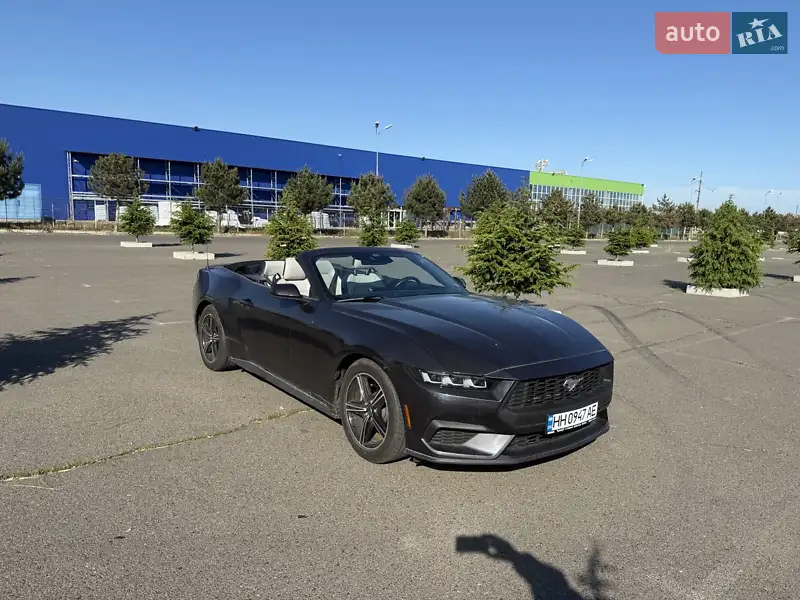 Ford Mustang 2024
