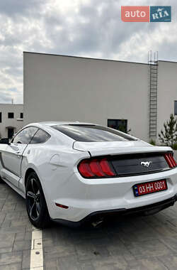Купе Ford Mustang 2020 в 