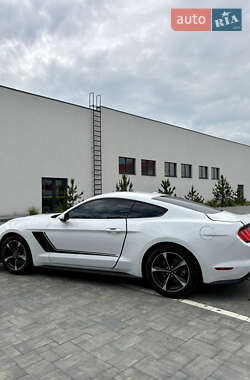 Купе Ford Mustang 2020 в 