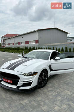 Купе Ford Mustang 2020 в 