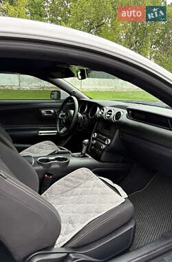 Купе Ford Mustang 2020 в 